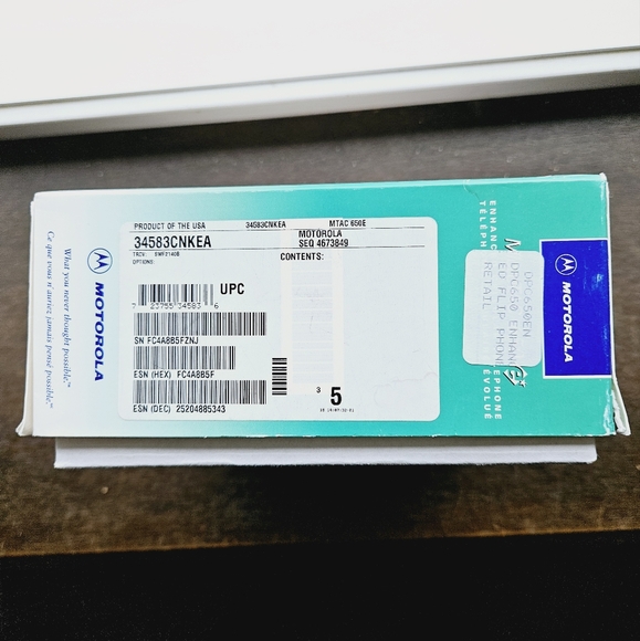 MOTOROLA | MicroTac 650 E vintage 1995 90s flip analog display cellular phone - Picture 9 of 9